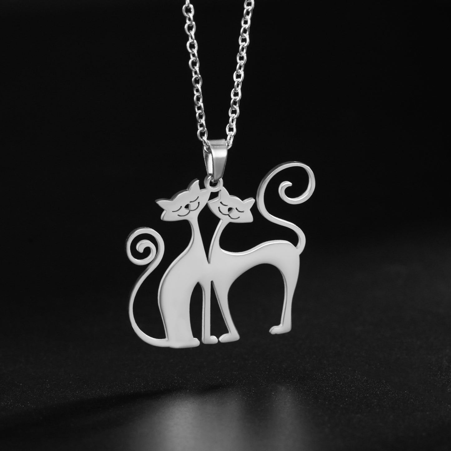 Cute Cartoon Glossy Hollow-Out Intimate Cat Pendant Necklace – Adorable and Stylish