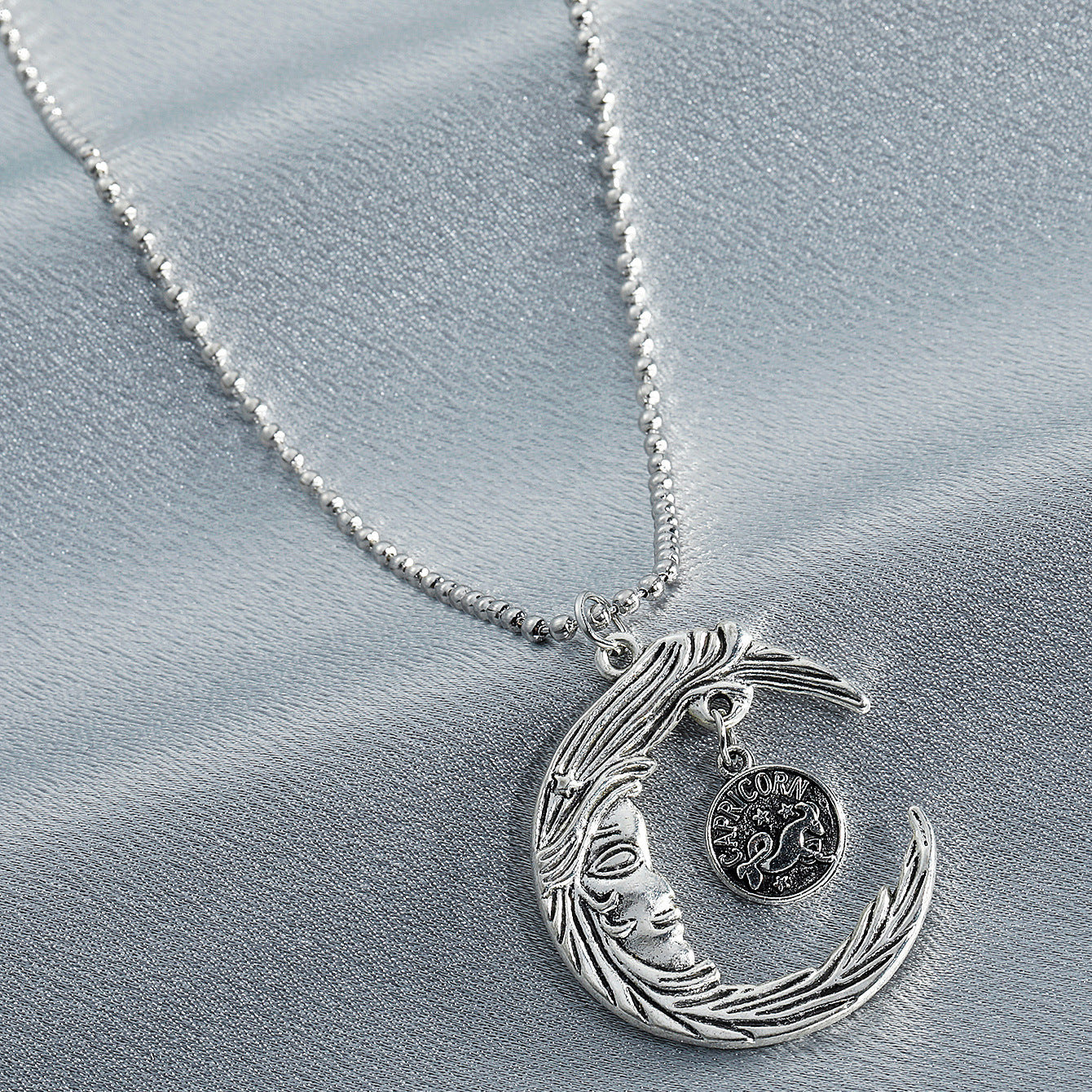 Twelve Constellation Pendant Necklace – Simple Alloy Hollow Moon Design