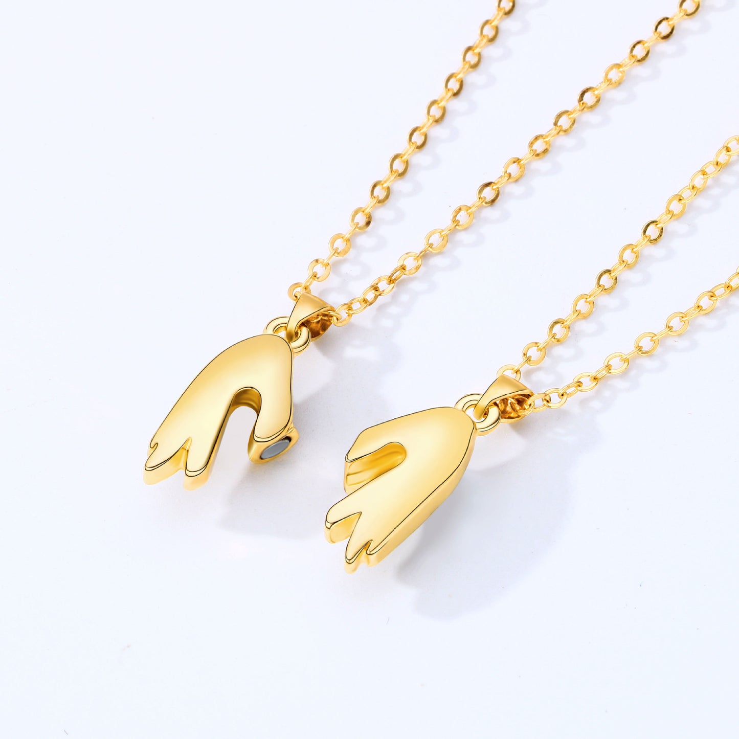 Love Gesture Magnetic Couple Necklace – Matching Hands Pendant Set