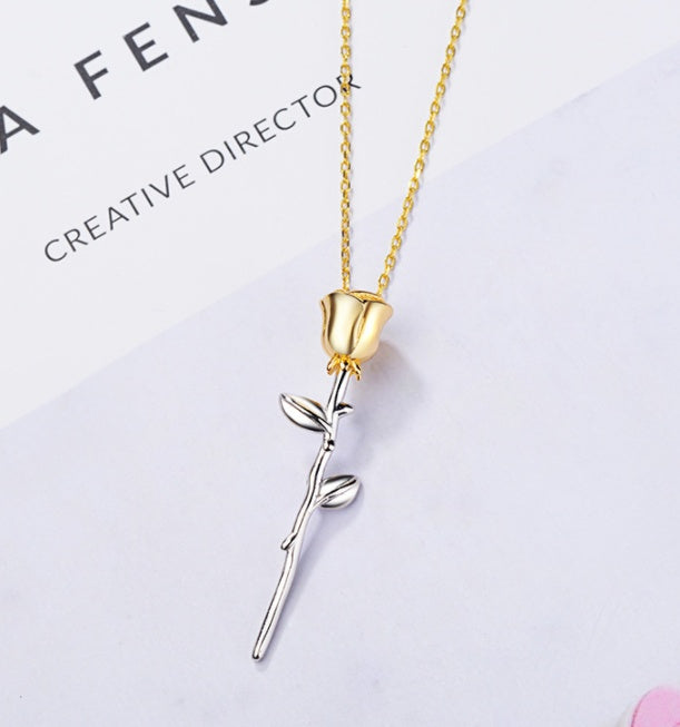 Elegant Ladies Rose Flower Necklace – Timeless Floral Jewelry