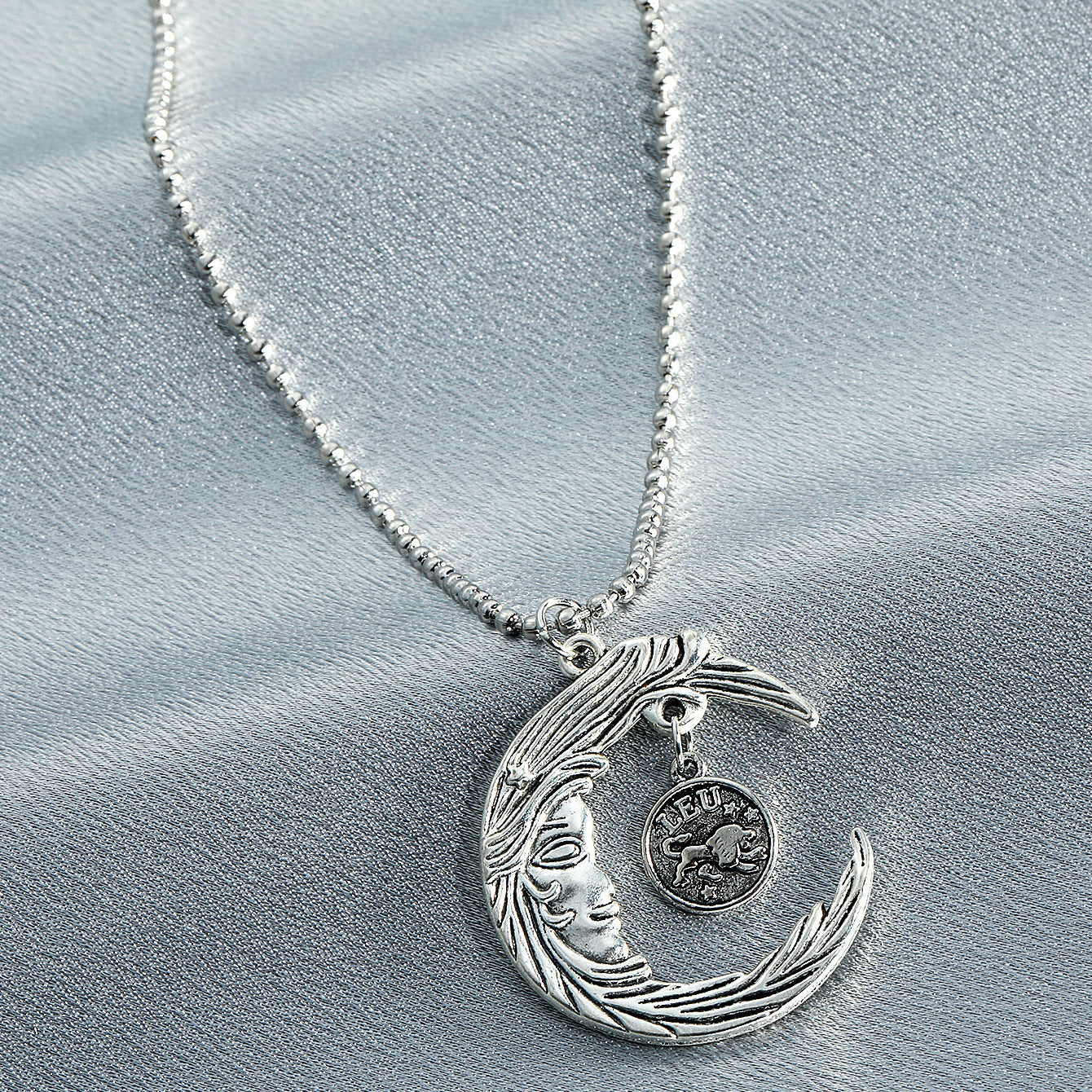 Twelve Constellation Pendant Necklace – Simple Alloy Hollow Moon Design
