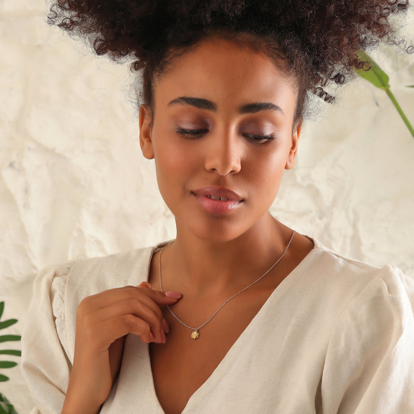 Month Birthday Flower Pendant – Three-Dimensional Floral Necklace for Personalized Elegance
