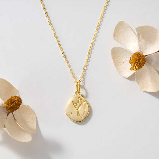 Birth Flower Irregular Pendant Necklace – Unique and Personalized Floral Jewelry